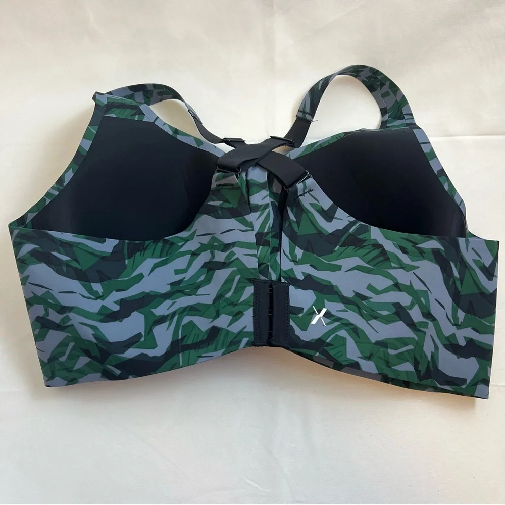 Knix Sports Bra Green Black Camo Print Front Zip Racerback Size 8 (40/42D-DDD)